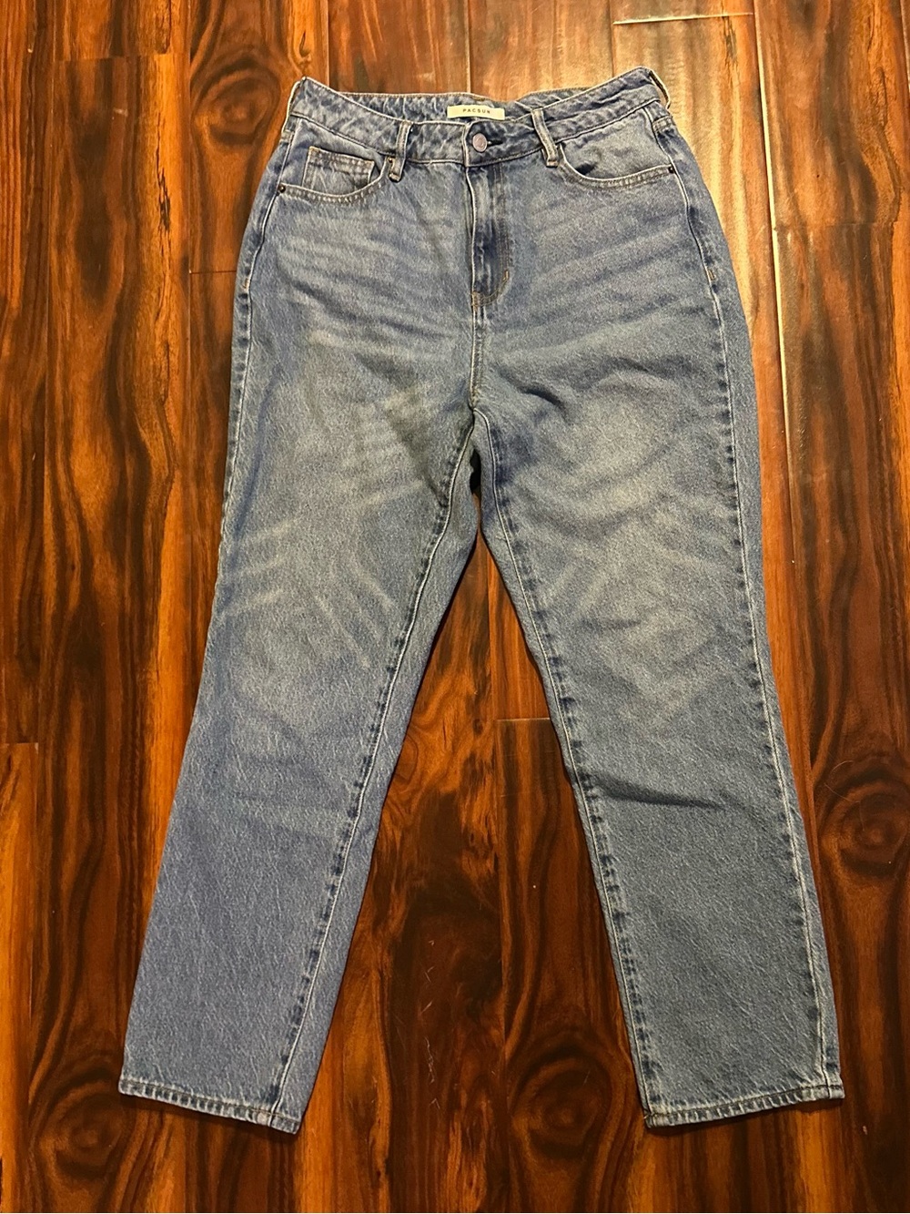 PacSun High-Rise Mom Jeans - Light Blue Wash